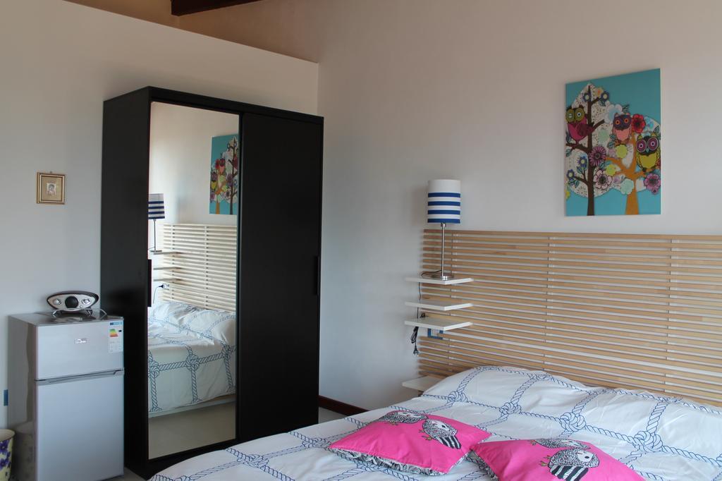 Il Caimano B & B, Con Piscina Dal 13 Luglio Al 31 Agosto Вулкано Номер фото
