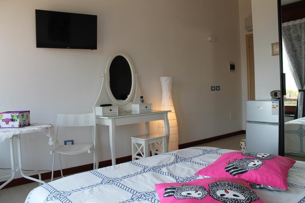 Il Caimano B & B, Con Piscina Dal 13 Luglio Al 31 Agosto Вулкано Номер фото